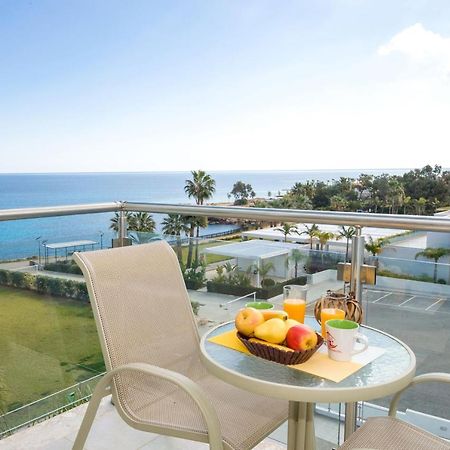 Laila - Coralli Beachfront Apartment โปรทาราส ภายนอก รูปภาพ
