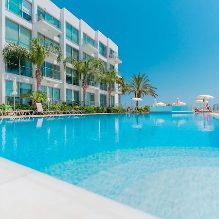 Laila - Coralli Beachfront Apartment โปรทาราส ภายนอก รูปภาพ