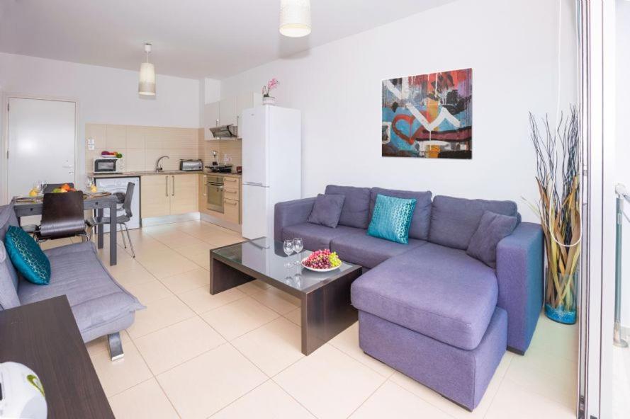 Laila - Coralli Beachfront Apartment โปรทาราส ภายนอก รูปภาพ